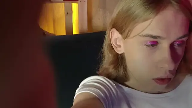 _hiyor_ – webcam model profile photo Image 10