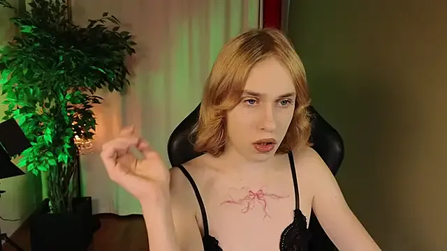 _hiyor_ – webcam model profile photo Image 14