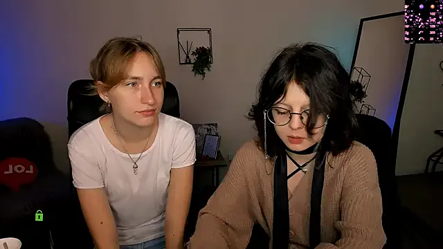 Sahara_Arisa – webcam model profile photo Image 2