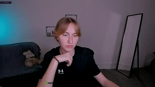 Sahara_Arisa – webcam model profile photo Image 4