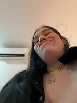 Bella__Wood Image 3