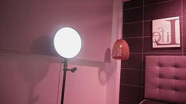 OdetteParker – webcam model profile photo Image 11