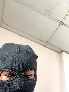 ReginaVelvet – webcam model profile photo Image 6