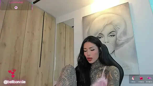 JosieCairaway – webcam model profile photo Image 4