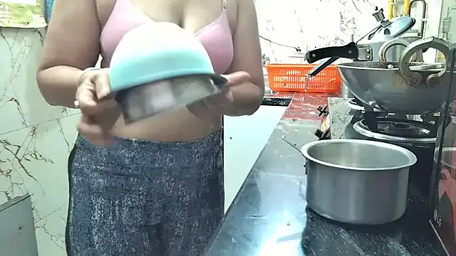 Venus22cumin – webcam model profile photo Image 19