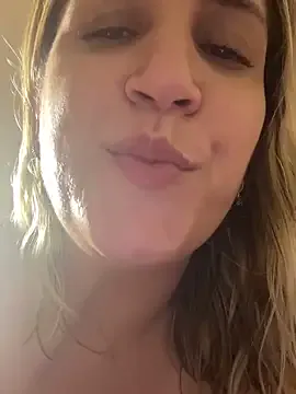 NaomyAndAustin – webcam model profile photo Image 7