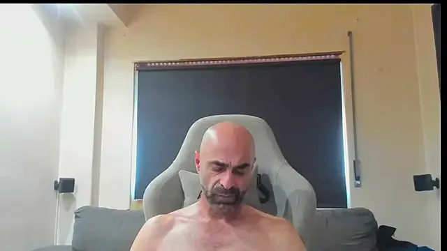 Perl44 – webcam model profile photo Image 5