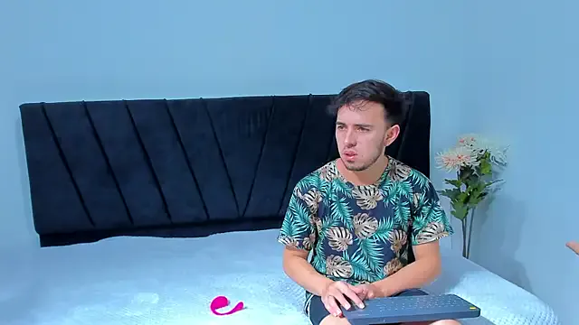 big-dicktop23 Image 7