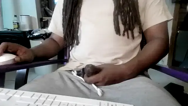 Verba – webcam model profile photo Image 6