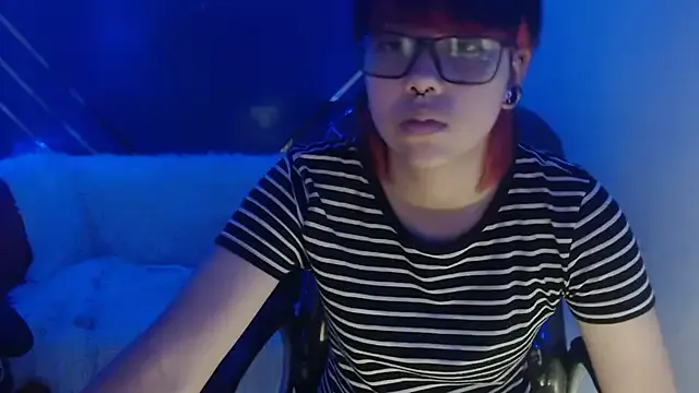 SavannahClark – webcam model profile photo Image 19