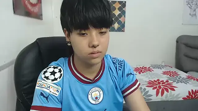 SavannahClark – webcam model profile photo Image 4