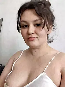 LiaRussel – webcam model profile photo Image 11