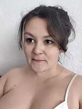 LiaRussel – webcam model profile photo Image 13