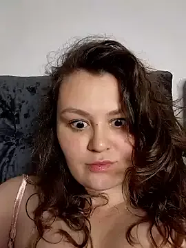 LiaRussel – webcam model profile photo Image 2