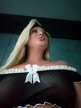 MartyDream – webcam model profile photo Image 8