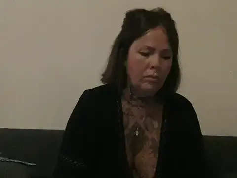 Liyanamee – webcam model profile photo Image 3