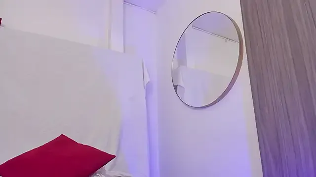 stellallovee – webcam model profile photo Image 4