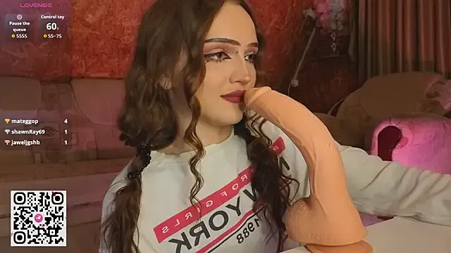 CaliStar23 – webcam model profile photo Image 15