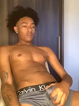 onlyforonenight – webcam model profile photo Image 12