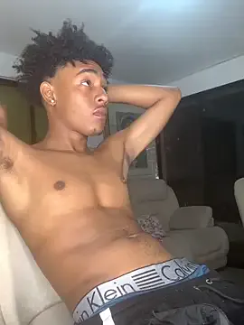 onlyforonenight – webcam model profile photo Image 19