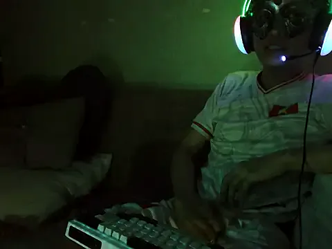 DaisyBloomX – webcam model profile photo Image 17