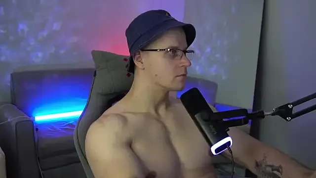 Iron_tous – webcam model profile photo Image 14