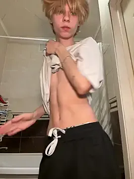 ChristiinaLopez – webcam model profile photo Image 4