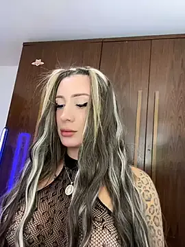 Lilifut – webcam model profile photo Image 18