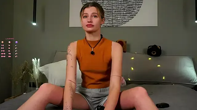 SherinStone – webcam model profile photo Image 14