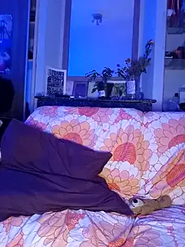 EloisMontclair – webcam model profile photo Image 18