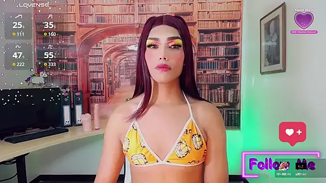 ReginaVelvet – webcam model profile photo Image 6