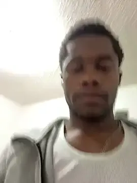 AUGUSTBLOOMxx – webcam model profile photo Image 8