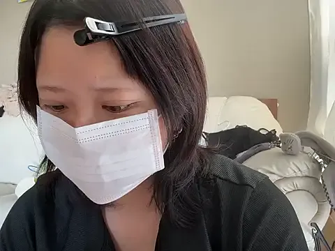 CarryOnJhonn – webcam model profile photo Image 12