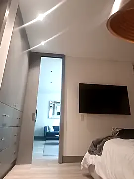 BrandiFire – webcam model profile photo Image 3