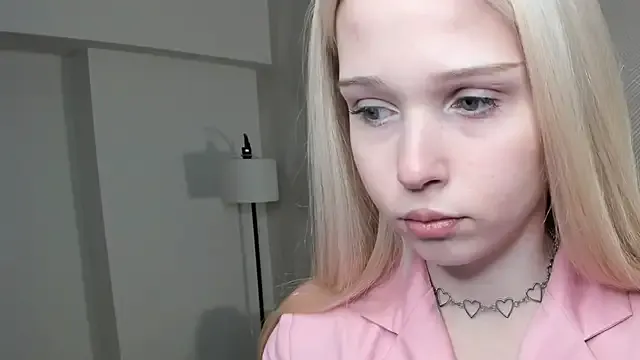 Ophelia_Winter – webcam model profile photo Image 4