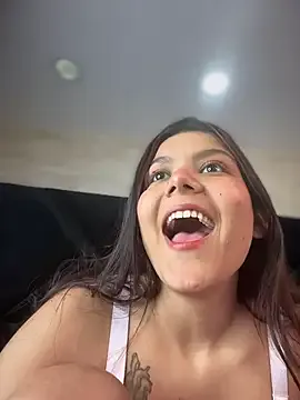 littlenaughty20 – webcam model profile photo Image 14