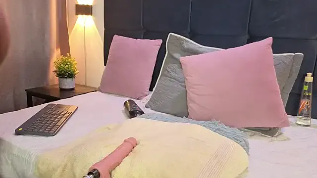 Chloe_Cherry21 Image 2