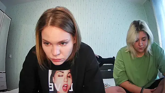 ChrisGirls Image 10