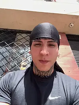 OrlaMonroe – webcam model profile photo Image 15