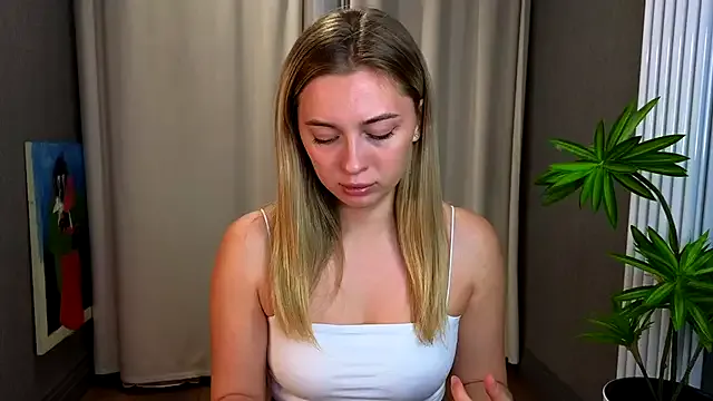 Jusufa – webcam model profile photo Image 13