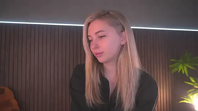 Jusufa – webcam model profile photo Image 18