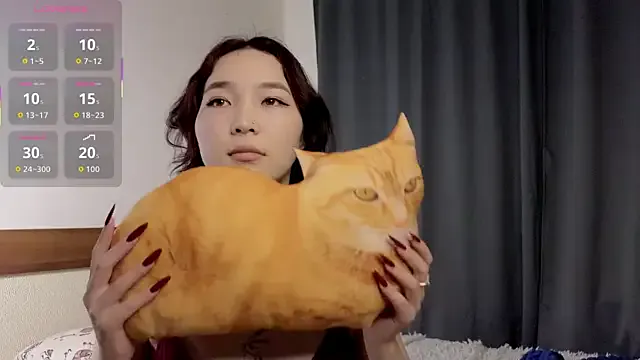 IORio2 – webcam model profile photo Image 7