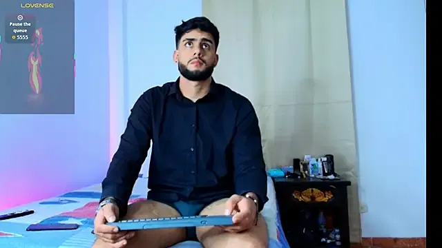 SkyLumen – webcam model profile photo Image 9