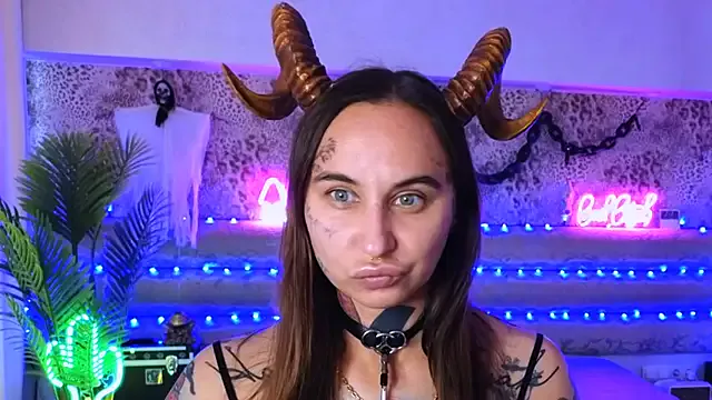 brendaliive – webcam model profile photo Image 17