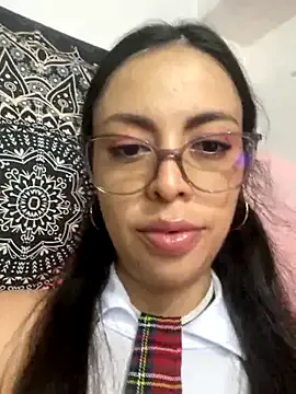 CarryOnJhonn – webcam model profile photo Image 11