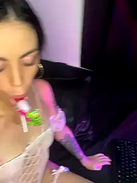 CarryOnJhonn – webcam model profile photo Image 17