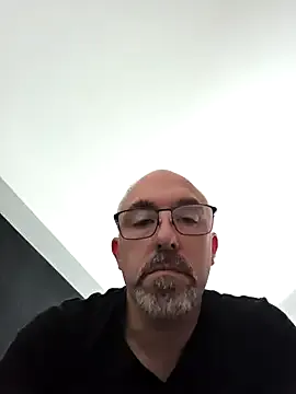 EddieDean – webcam model profile photo Image 9