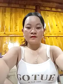 HeidyWillms – webcam model profile photo Image 10