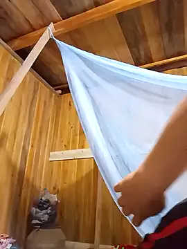 HeidyWillms – webcam model profile photo Image 5