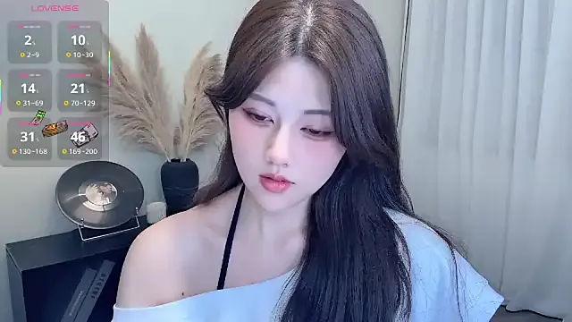 oh_nina – webcam model profile photo Image 11